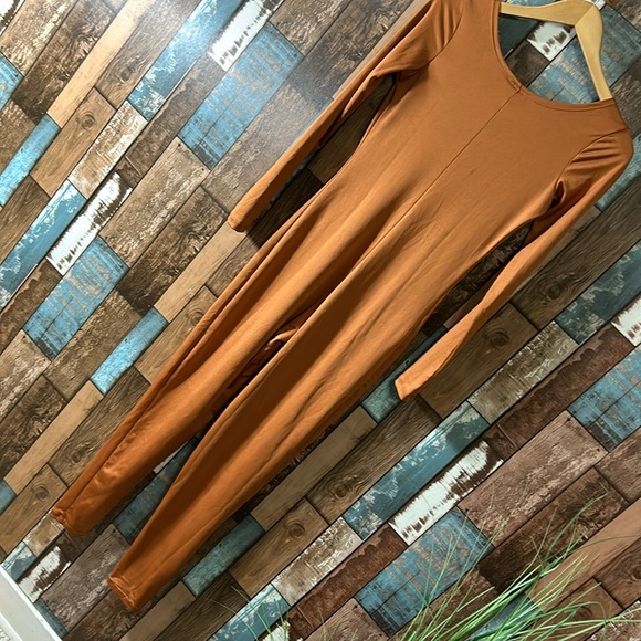 Medium 8/10 copper Halloween jumper - Picture 9 of 13